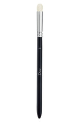 Dior Backstage Large Eyeshadow Blending Brush N° 23